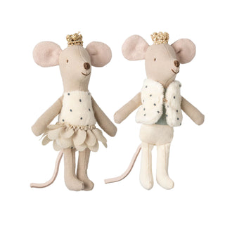 Royal Twin Mice, Little Sister and Brother in a Matchbox