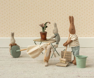 Flower Pot with Plant, Miniature