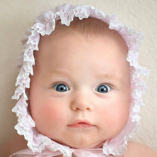 Girls Smocked Lace Bonnet