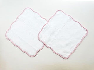 Scallop-edge Wash Cloth Set of 2 - Pink Stripe