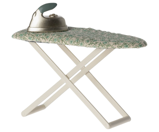 Iron and Ironing Board, Mouse